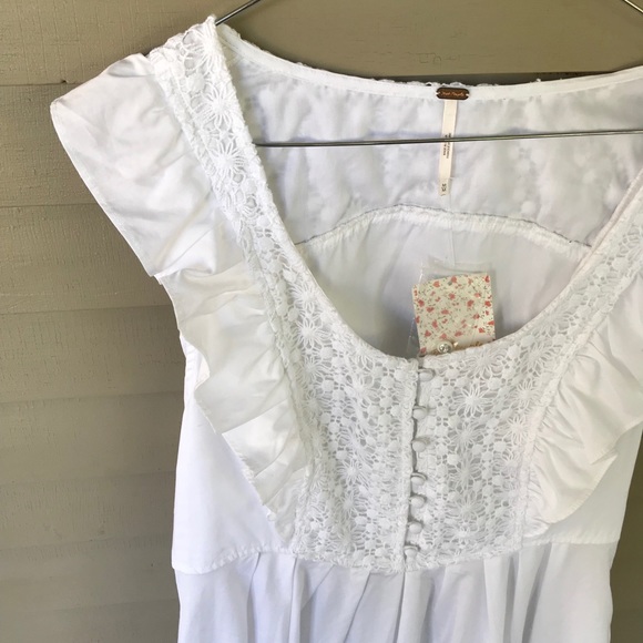 ‼️SOLD‼️Free People White Half Moon Crochet Dress - Picture 3 of 8
